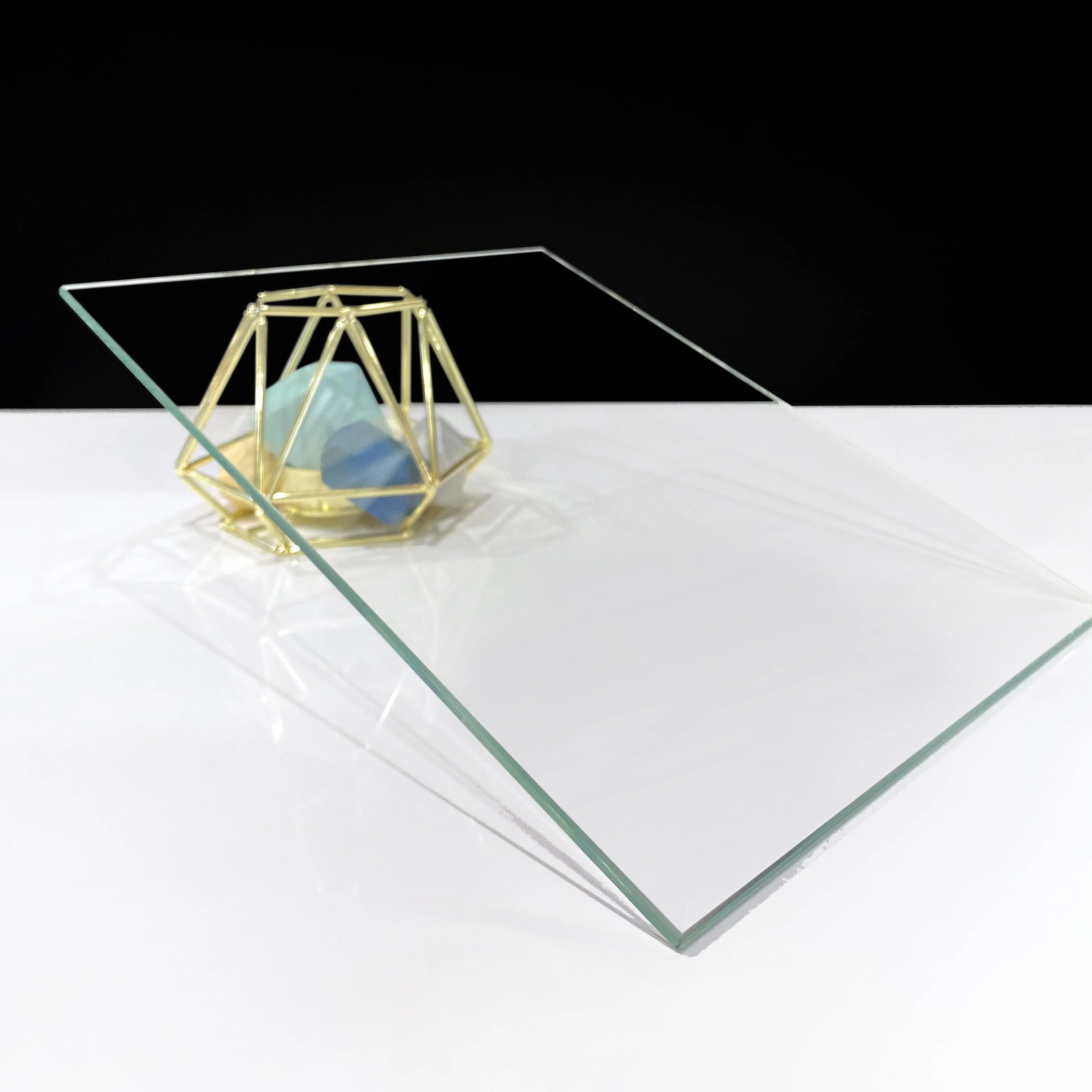 Стекло оконное 4 мм