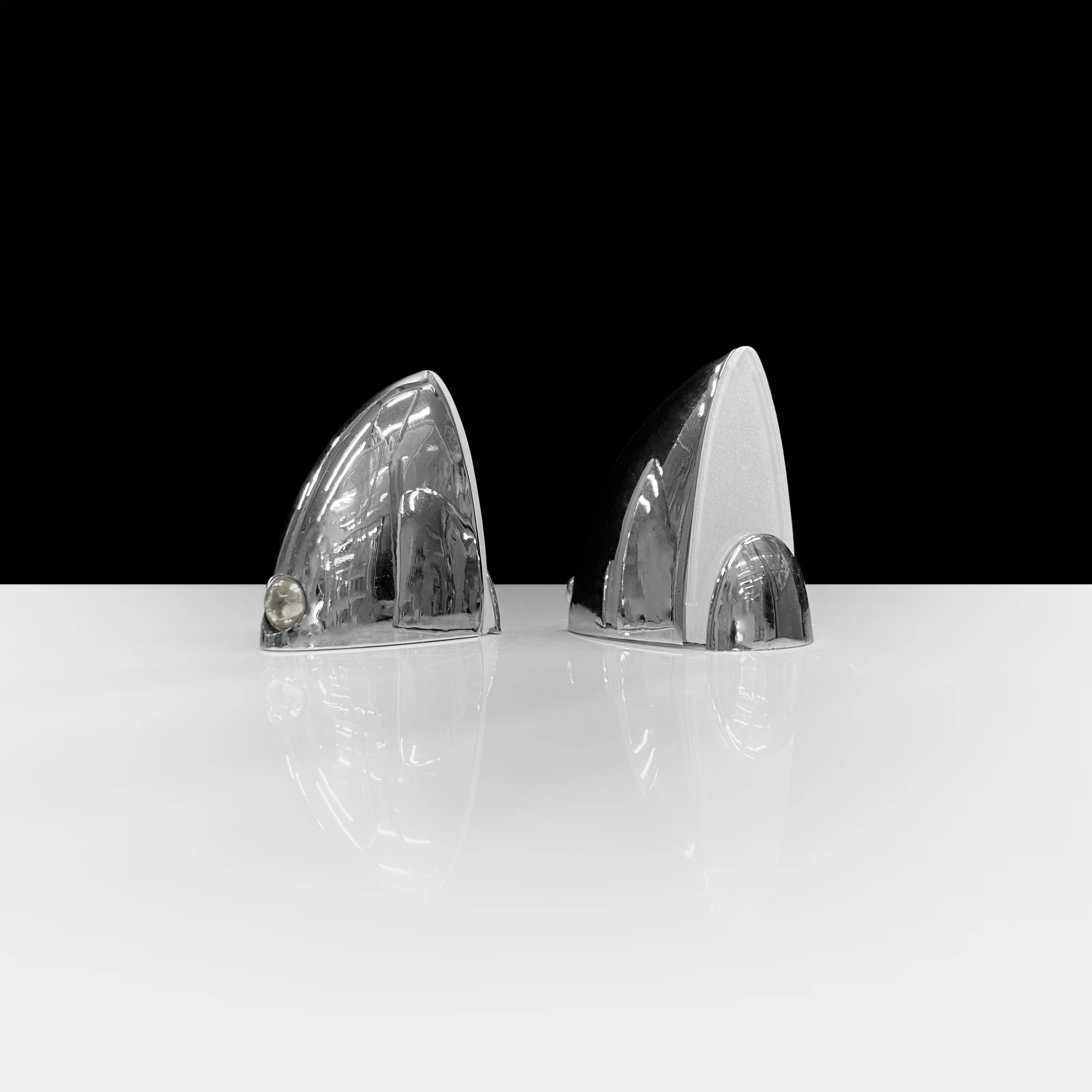 Пеликан (маленький)-0